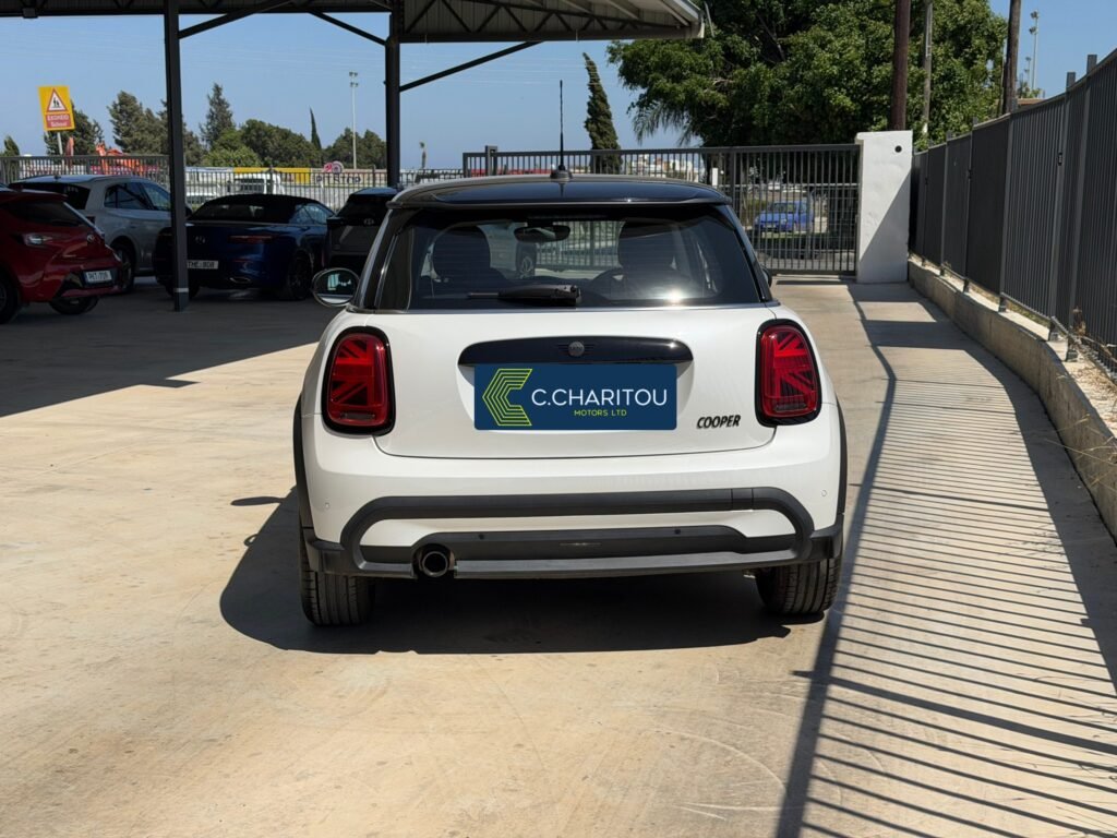 09/2023 MINI COOPER FACELIFT 1.5L AUTO PETROL